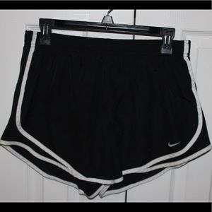 Black/White Nike Dri-fit Tempo Shorts
